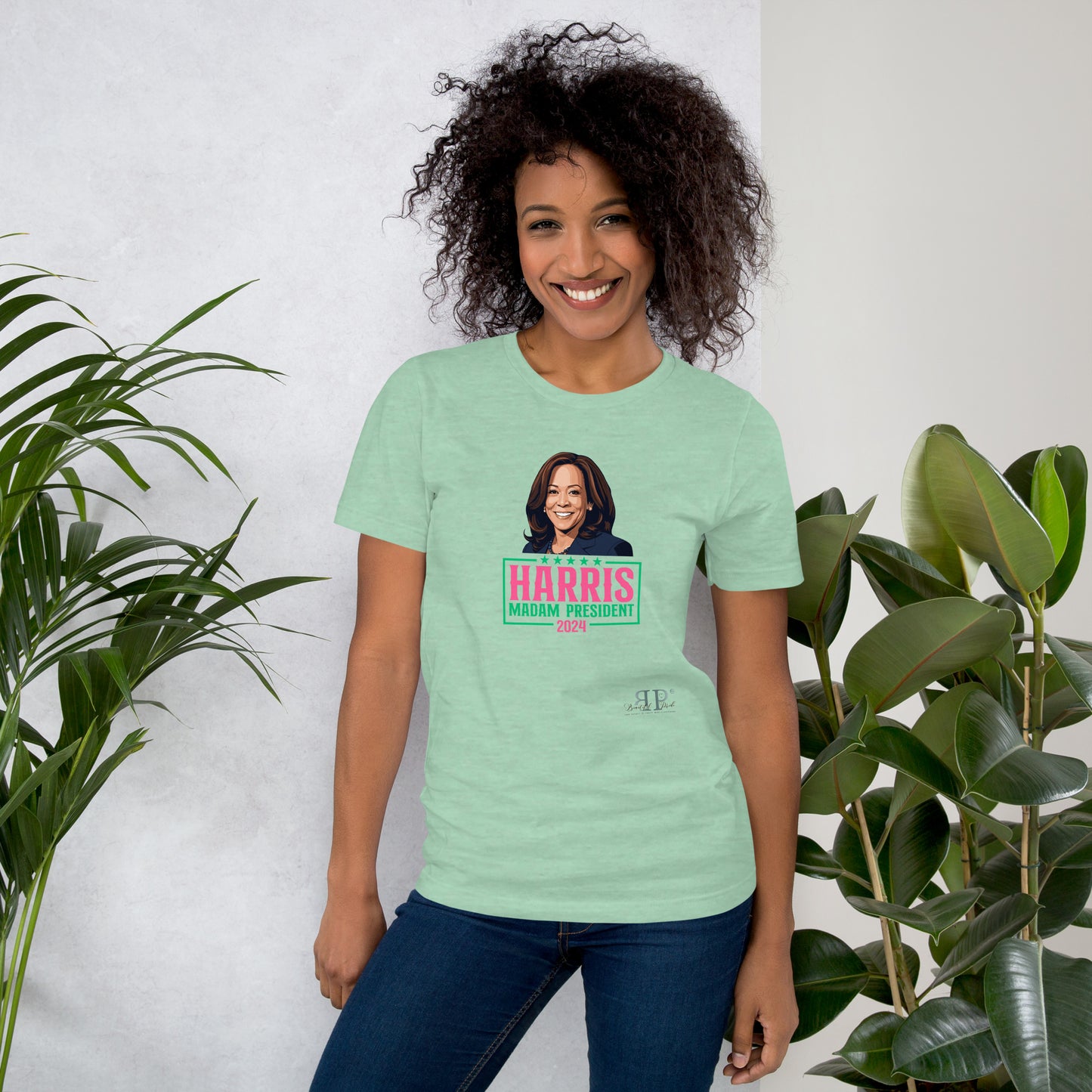 Harris- Madam President Headshot Unisex t-shirt