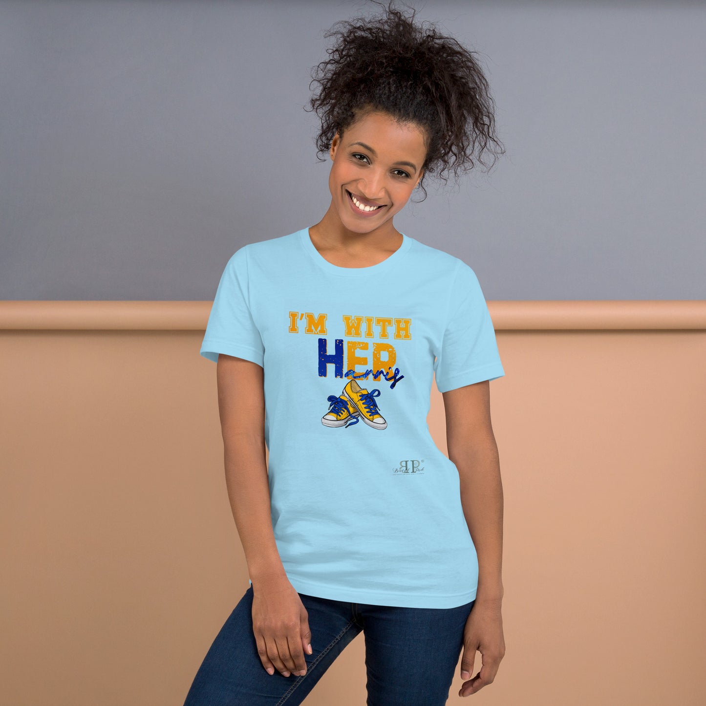 Harris: I'm With Her Unisex t-shirt